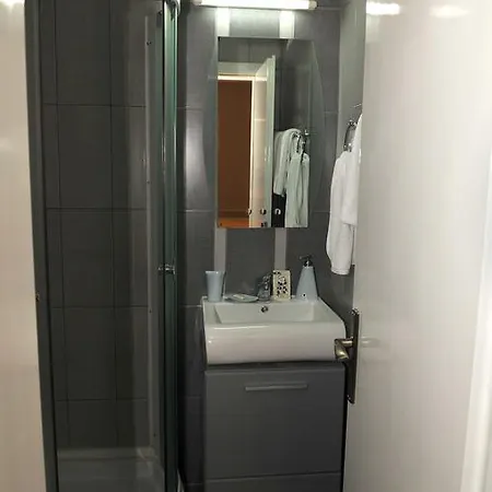 Chanovi Apartment